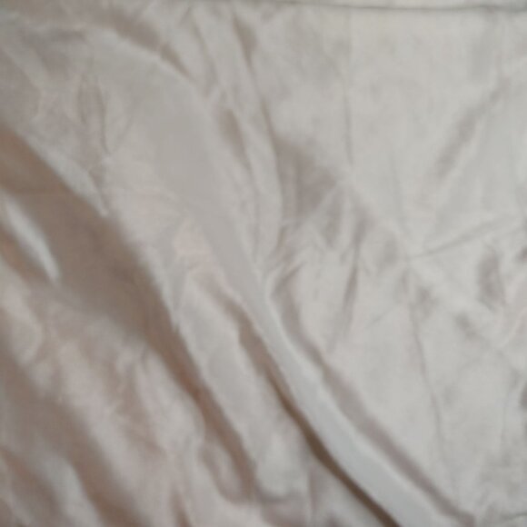 Rose Pattern Pillow Covers 18x18 White Micro Fiber Simple & Opulence 2 in Pack - Picture 14 of 16